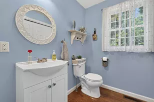 62 Cobblestone Dr, Epsom, NH 03234 - Photo 8