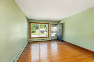 3 Pond St, Newmarket, NH 03857 - Photo 2
