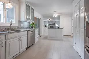3 Drake Ln, Merrimack, NH 03054 - Photo 6