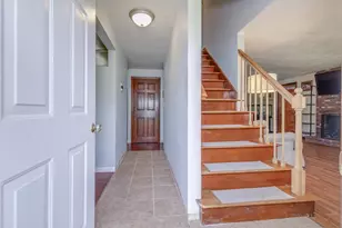 17 Reeds Ferry Way, Merrimack, NH 03054 - Photo 8