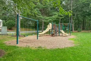 82 Winterwood Dr, Londonderry, NH 03053 - Photo 54