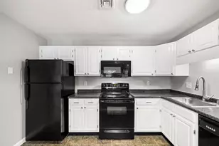 690 S Porter St, Manchester, NH 03103 - Photo 8