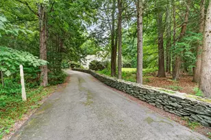 62 Hearthside Cir, Bedford, NH 03110 - Photo 8