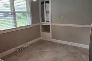 4 Forest Hills Dr, Nashua, NH 03060 - Photo 8