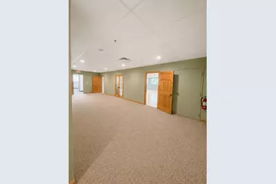 198 Londonderry Turnpike, Hooksett, NH 03106 - Photo 10
