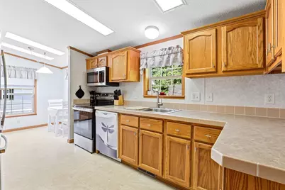 28 Emile Drive, Allenstown, NH 03275 - Photo 10