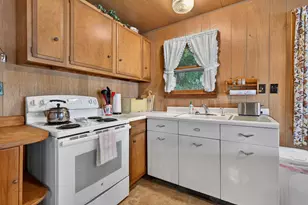 2395 Valley Rd, Stoddard, NH 03464 - Photo 26