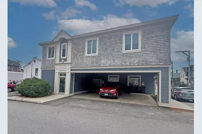 299  Hanover Street, Portsmouth, NH 03801 - Photo 2