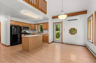 33 Mountainview Rd, Temple, NH 03084 - Photo 10