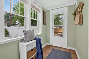 282 Jewett St, Manchester, NH 03103 - Photo 4