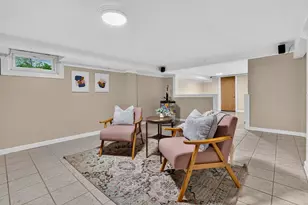 282 Jewett St, Manchester, NH 03103 - Photo 22