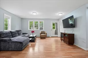 10 Patricia Ave, Raymond, NH 03077 - Photo 14