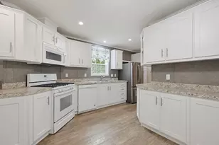 83 Boxwood Ln, Raymond, NH 03077 - Photo 12