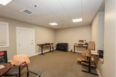 26 Pleasant Street #Unit 2F, Concord, NH 03301 - Photo 4