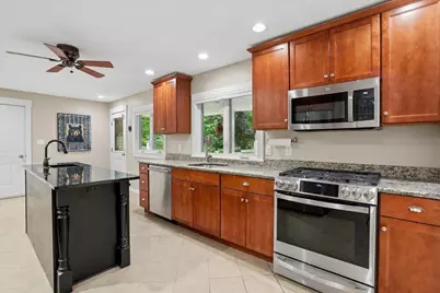 1100 Chestnut Street, Manchester, NH 03104 - Photo 8