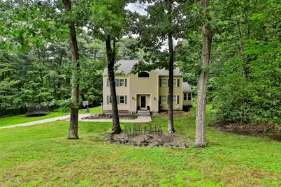 41 Wellesley Drive, Bedford, NH 03110 - Photo 2