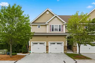8 Manor Dr, Hooksett, NH 03106 - Photo 1