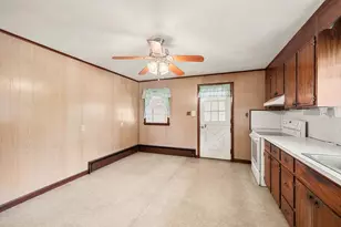 14 Burke St, Nashua, NH 03060 - Photo 14