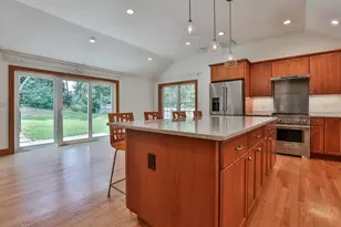 28 Beverlee Dr, Nashua, NH 03064 - Photo 14