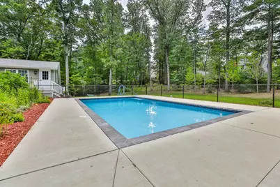 28 Beverlee Drive, Nashua, NH 03064 - Photo 12
