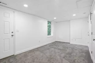 18 Dumaine Ave, Nashua, NH 03063 - Photo 30