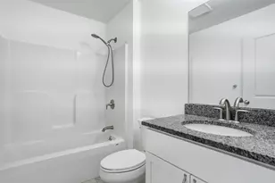 18 Dumaine Ave, Nashua, NH 03063 - Photo 24