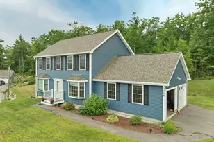 114 Timber Ridge Dr, Milford, NH 03055 - Photo 2