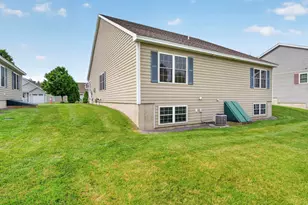 27 Leybridge Dr, Hudson, NH 03051 - Photo 30