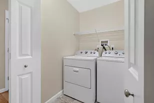 27 Leybridge Dr, Hudson, NH 03051 - Photo 20
