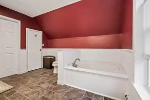 1341 Center St, Wolfeboro, NH 03894 - Photo 30
