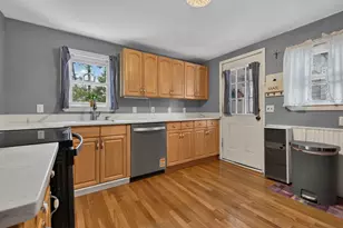 169 Flint St, Manchester, NH 03103 - Photo 10