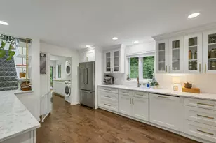 8 W Gate Dr, Bow, NH 03304 - Photo 4