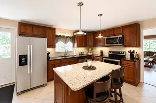 16 Pine St, Gorham, NH 03581 - Photo 6
