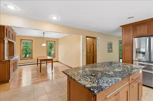 4 Berge Ln, Derry, NH 03038 - Photo 16