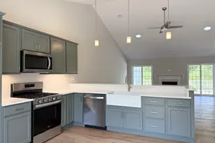 62B Sunset Ridge Rd, Epping, NH 03042 - Photo 8