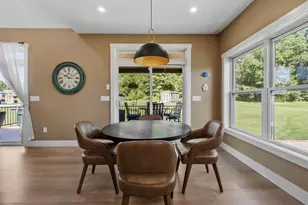 467 Blane Cir, Pembroke, NH 03275 - Photo 10