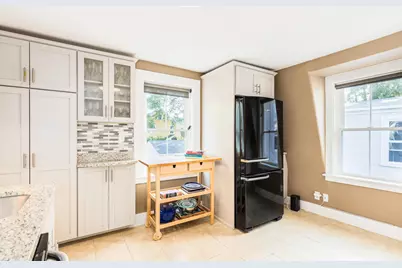 145 Cabot Street #3, Portsmouth, NH 03801 - Photo 6