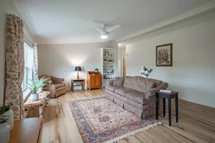 3 Revolution Dr, Dover, NH 03820 - Photo 4