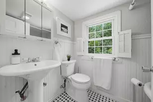 27 Baker St, Hudson, NH 03051 - Photo 28