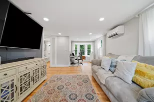 27 Baker St, Hudson, NH 03051 - Photo 6
