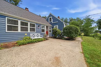 27 Baker Street, Hudson, NH 03051 - Photo 42
