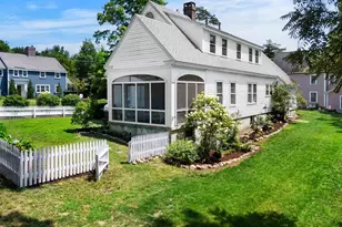 16 Brookline St, Nashua, NH 03064 - Photo 4