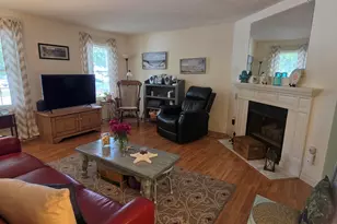 2 Wyndmere Dr, Londonderry, NH 03053 - Photo 6