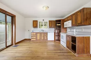 24 Turnpike Rd, Jefferson, NH 03583 - Photo 8