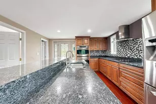 465 Hillside Ave, Berlin, NH 03570 - Photo 4