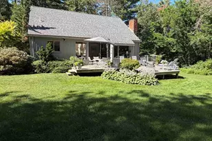 217 Kensington Rd, Hampton Falls, NH 03844 - Photo 2