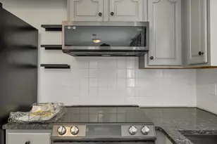 9 Bunker Hill Dr, Londonderry, NH 03053 - Photo 6
