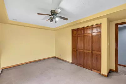 8 Raelynn Drive, Derry, NH 03038 - Photo 10