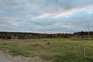 31 Pasture Ln, Pelham, NH 03076 - Photo 1