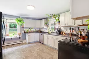 180 Hill Rd, Franklin, NH 03235 - Photo 8
